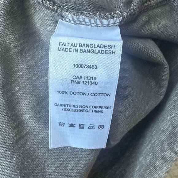 NWT Garage Cropped Graphic T Shirt - Picture 5 of 7